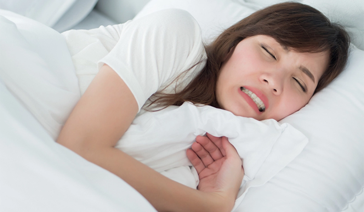 朝の顎のだるさ、こめかみの張り 食いしばりが招く不調をやわらげる